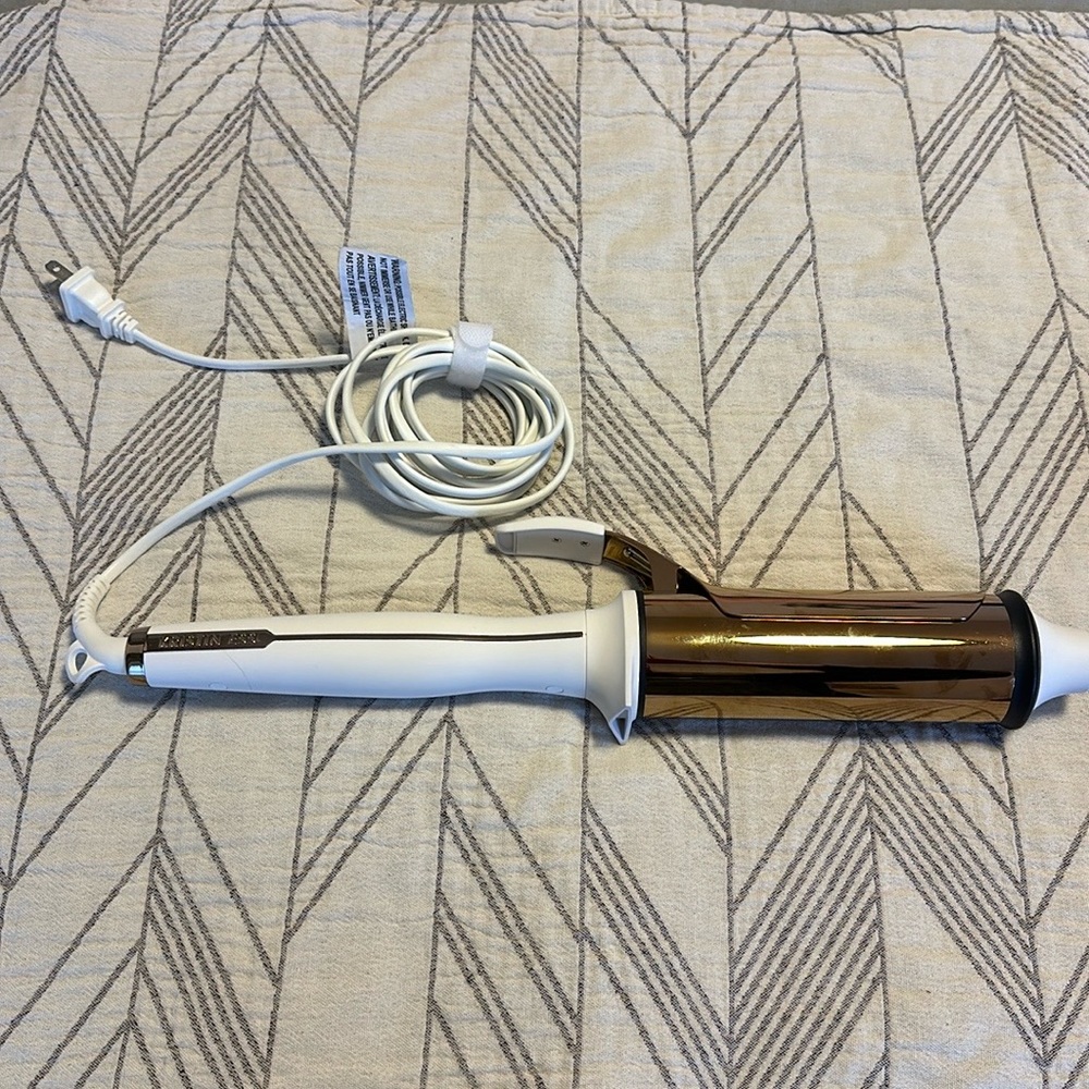 2 inch big barrel curling iron NWOT